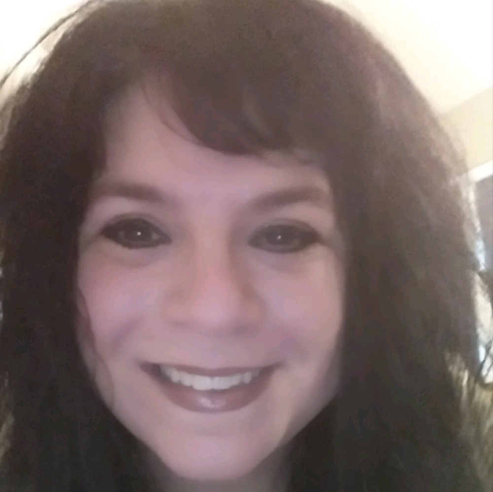 Meet your Posher, Denise